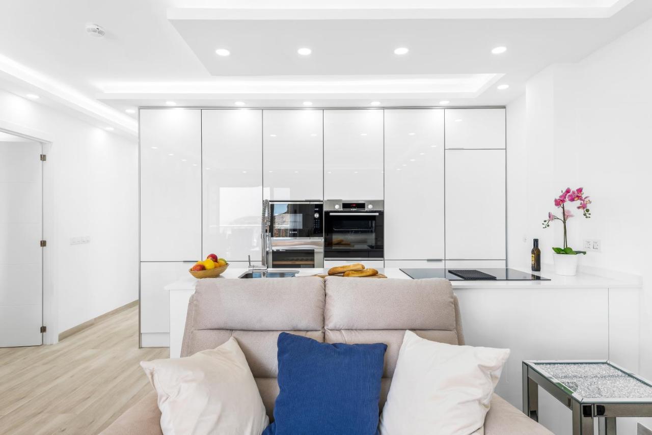 3C Atico Vista Hermosa Wifi Pool,Tennis,Padel,Park Лос-Крістіанос Екстер'єр фото
