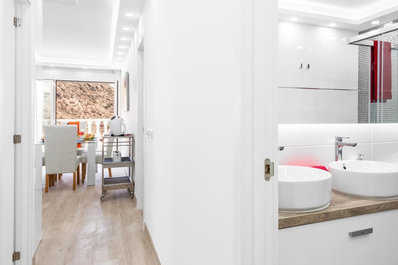 3C Atico Vista Hermosa Wifi Pool,Tennis,Padel,Park Лос-Крістіанос Екстер'єр фото